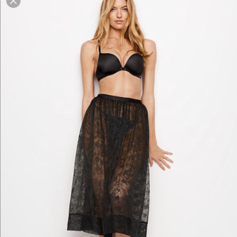 Victoria’s Secret lace skirt